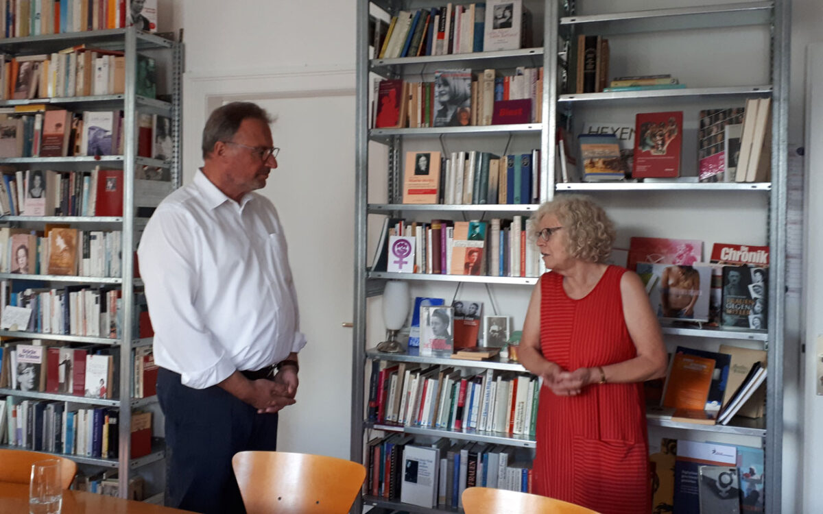 Landrat Joachim Walter zu Besuch bei baf e.V.