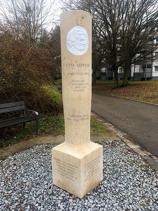 Utta Keppler Marmorsäule